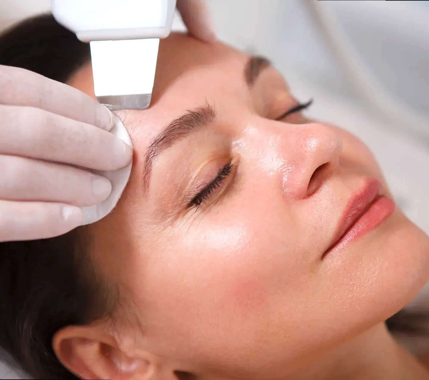 The Benefits and Process of Laser Hair Removal for Eyebrows