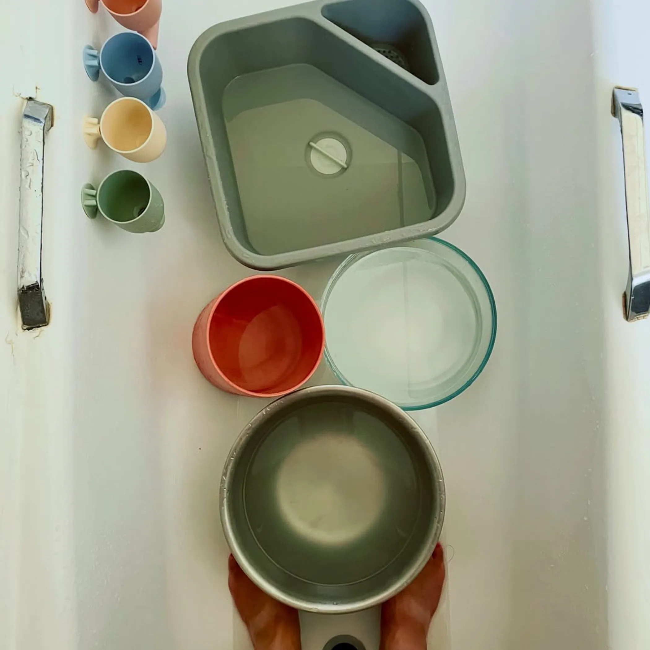 collecting bathwater for garden reuse