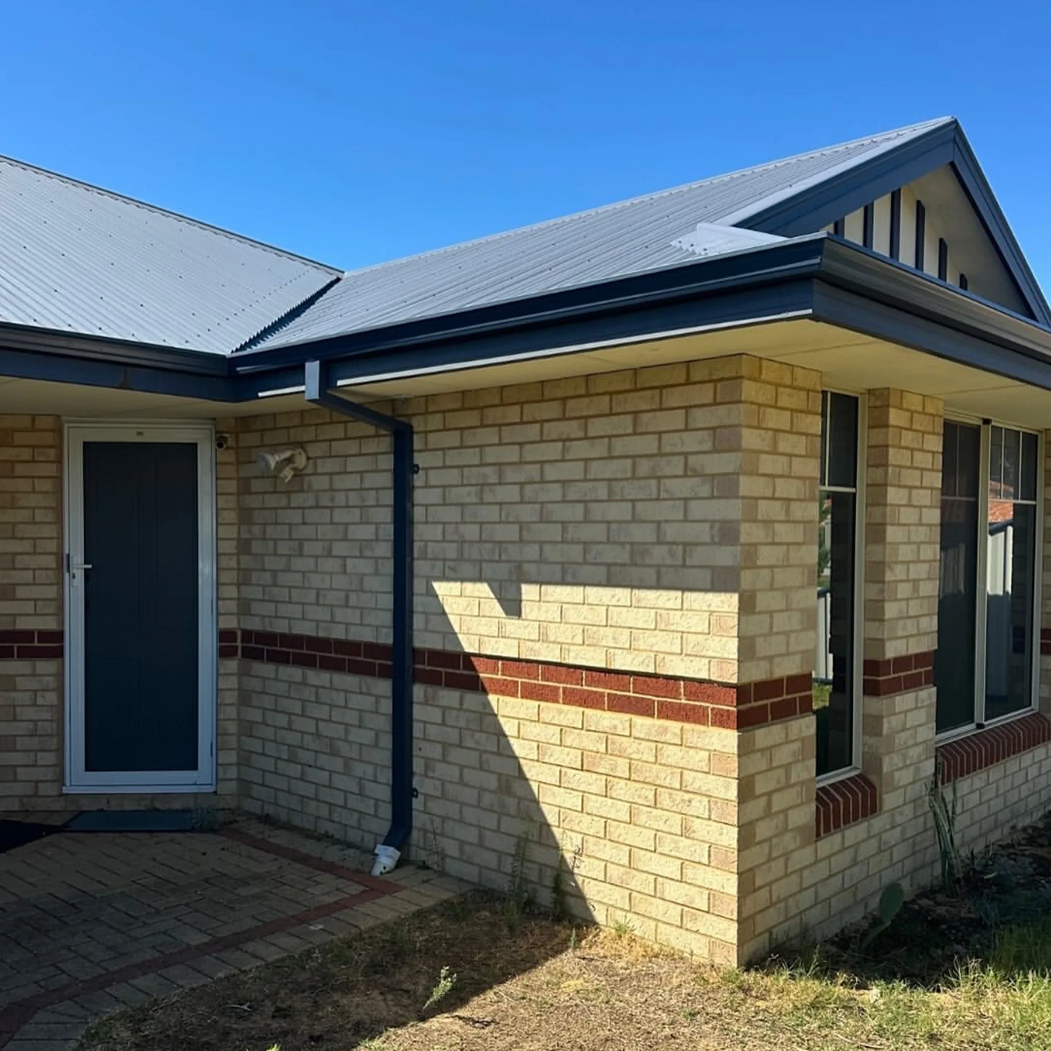 residential metal gutters and downpipes