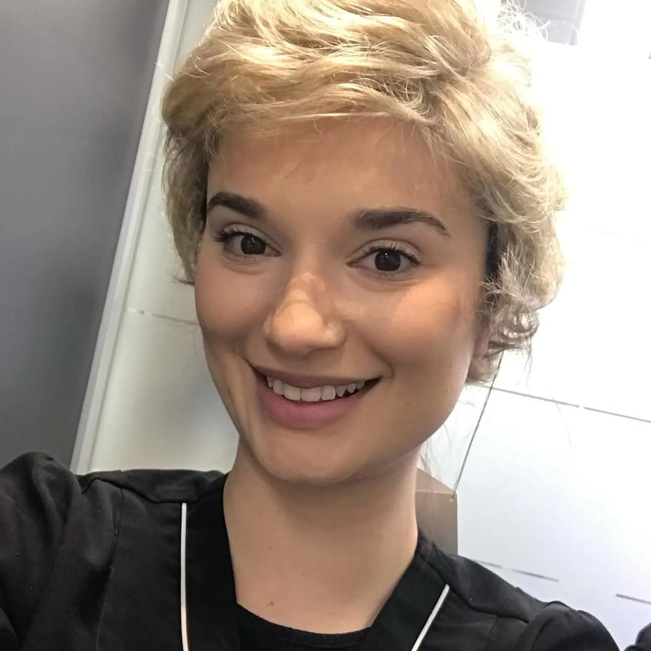 realistic non-surgical hair replacement option